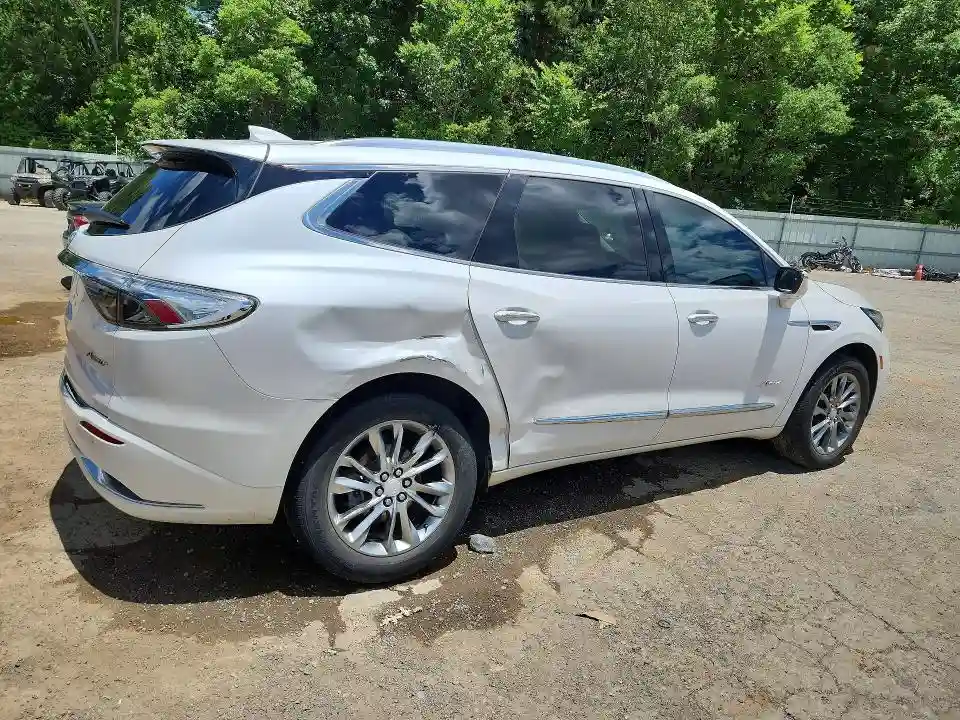 5GAERDKW2NJ121698 2022 BUICK ENCLAVE-2