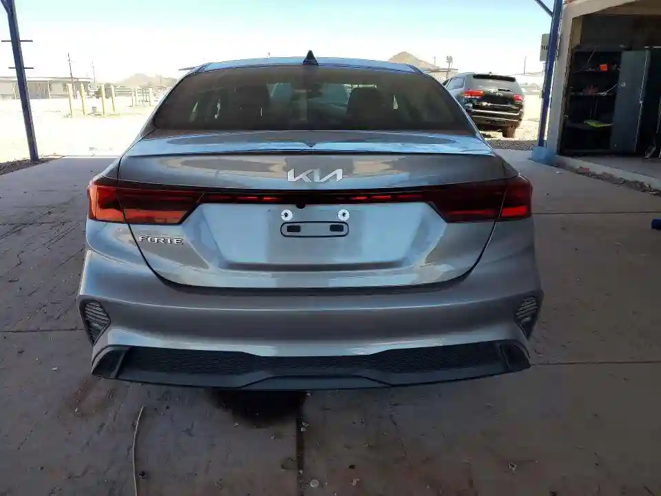 3KPF24AD2RE723334 2024 KIA FORTE LXS-5
