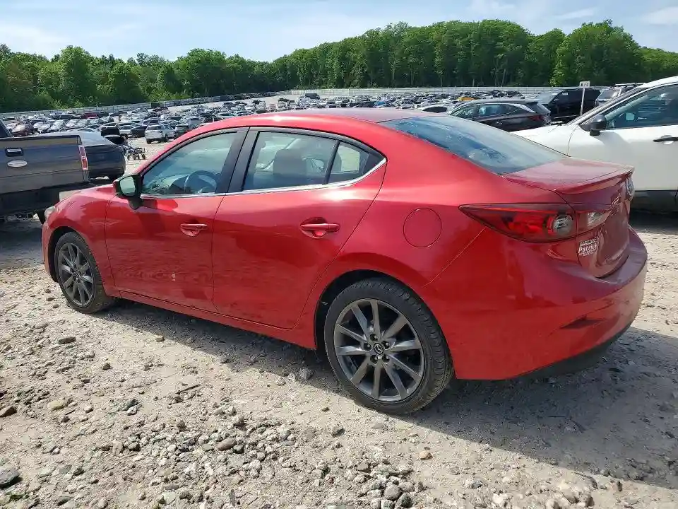 3MZBN1V37JM197747 2018 MAZDA 3-1