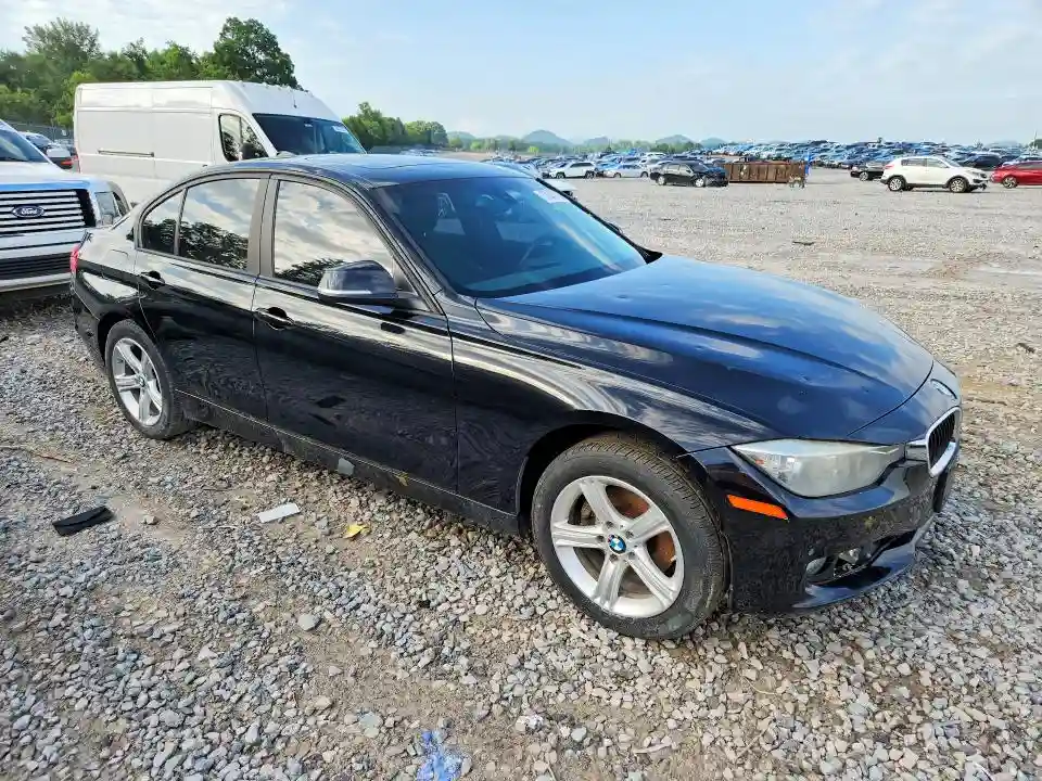 WBA3D5C57EKX96230 2014 BMW 3 SERIES-3