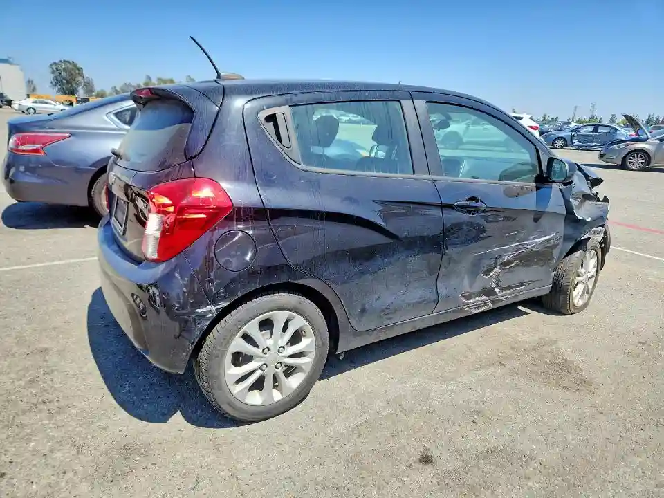 KL8CD6SA9MC735759 2021 CHEVROLET SPARK-2