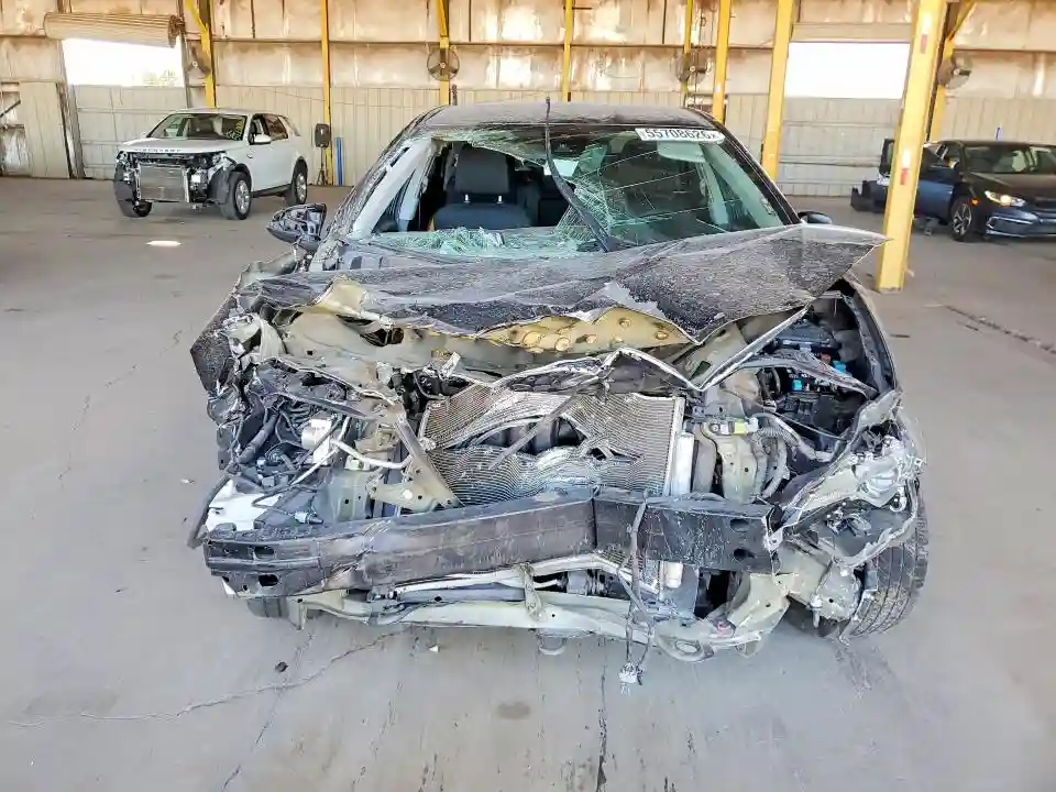 5YFBURHE9JP801695 2018 TOYOTA COROLLA-4