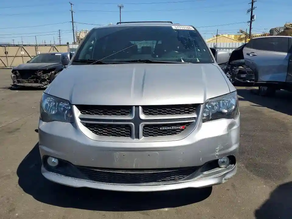 2C4RDGEG6JR283926 2018 DODGE CARAVAN-4