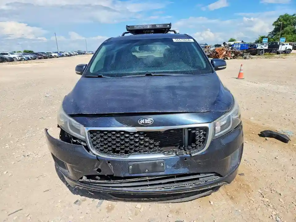 KNDMB5C10H6283814 2017 KIA SEDONA-4