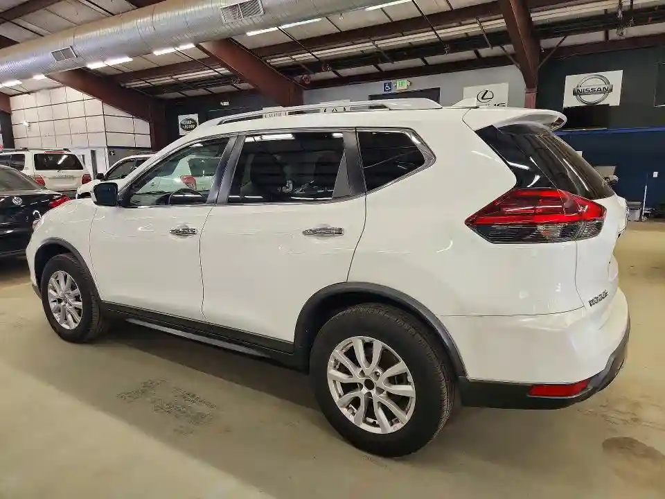KNMAT2MV3JP531196 2018 NISSAN ROGUE-1