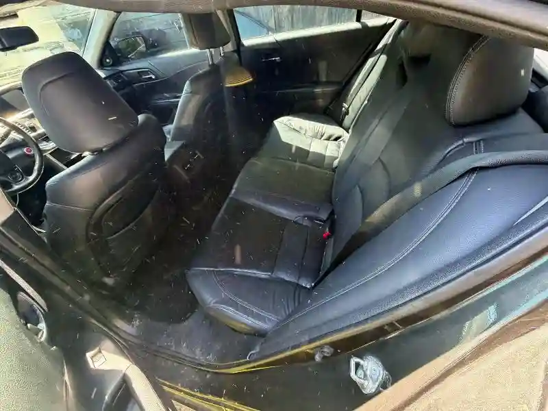 1HGCR2F89DA131067 2013 HONDA ACCORD-5