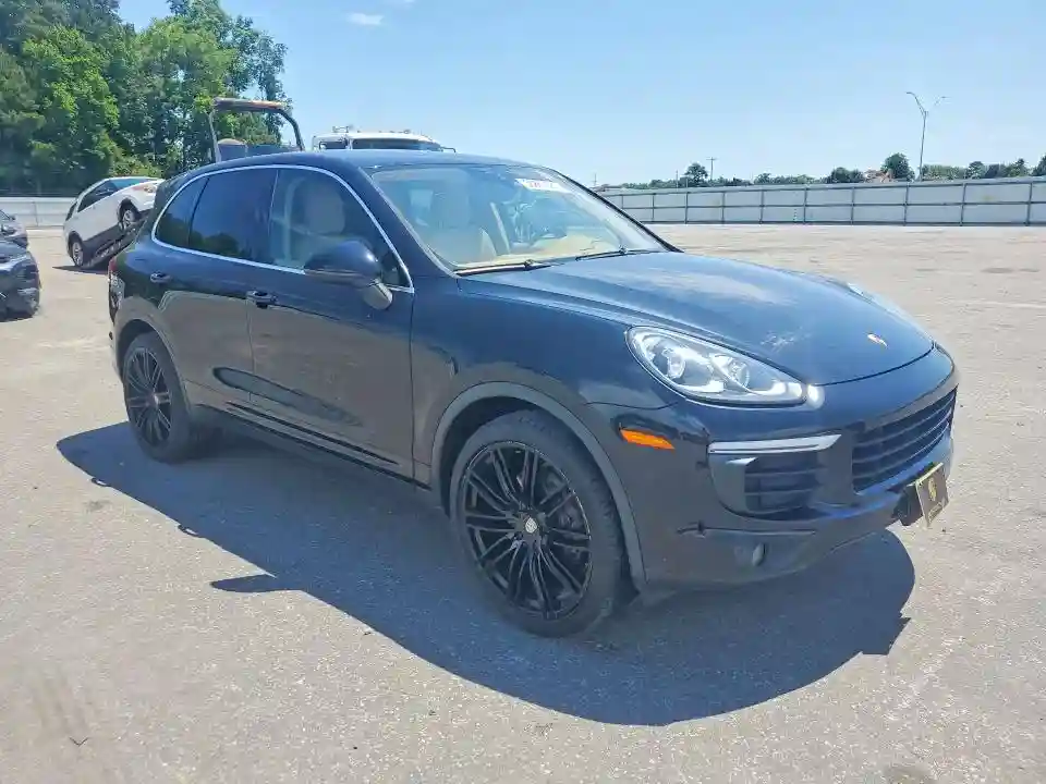 WP1AA2A23GLA03575 2016 PORSCHE CAYENNE-3