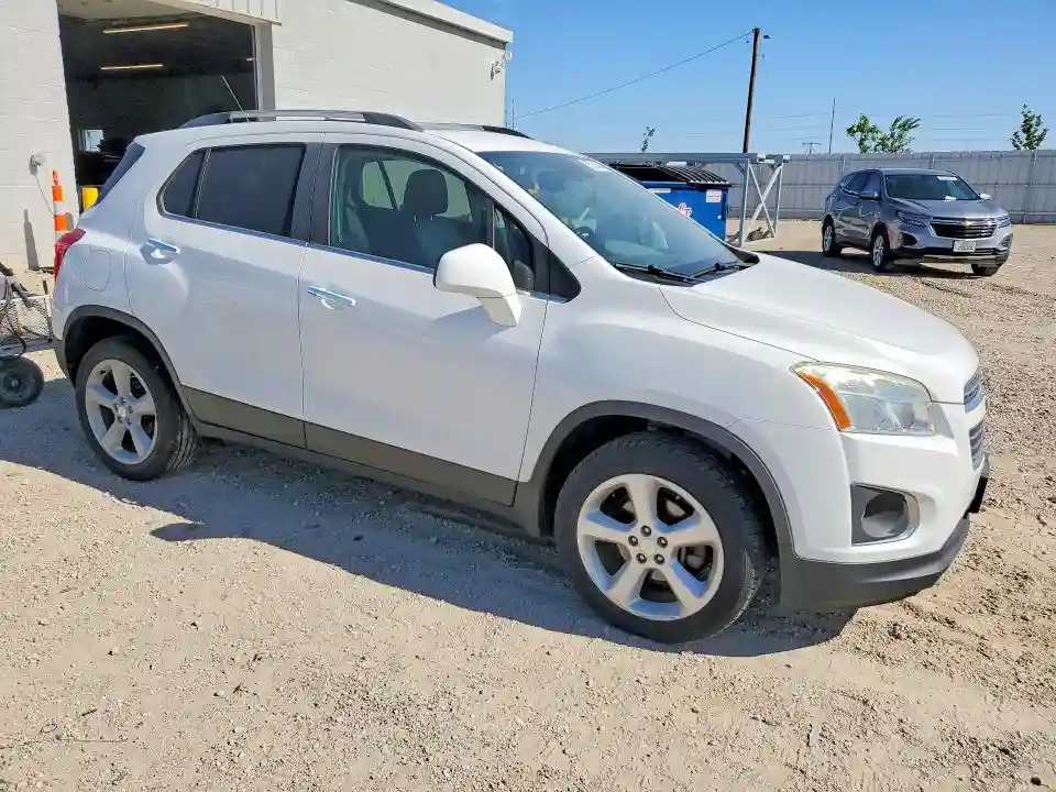 3GNCJTSB7FL207062 2015 CHEVROLET TRAX-3