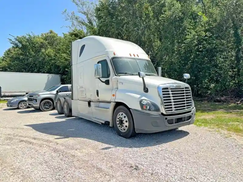 3AKJGLDR9HSJF4574 2017 FREIGHTLINER ALL OTHER-0