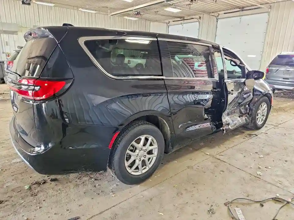 2C4RC1BGXTR167488 2026 CHRYSLER PACIFICA S-2
