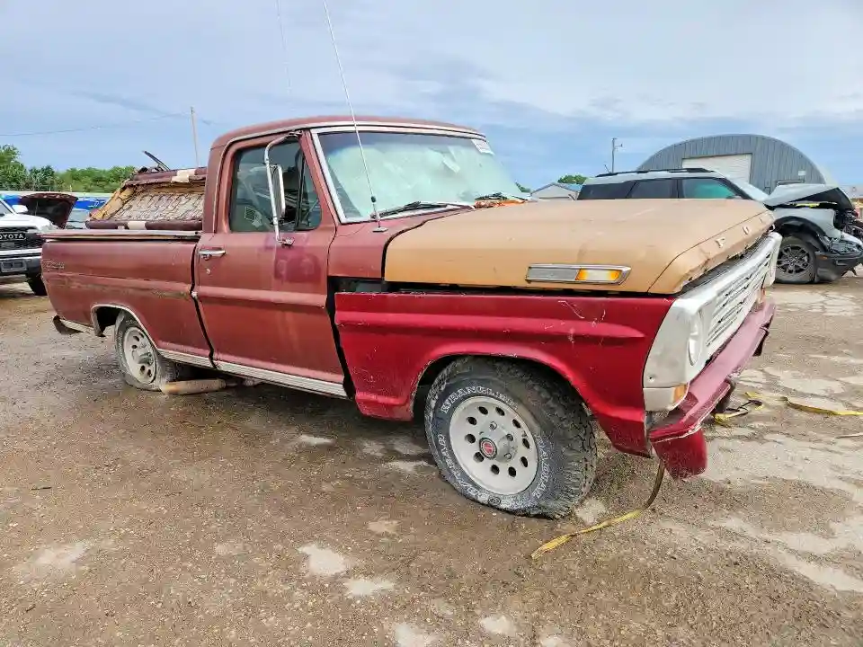 F10YRB16704000000 1967 FORD F100-3
