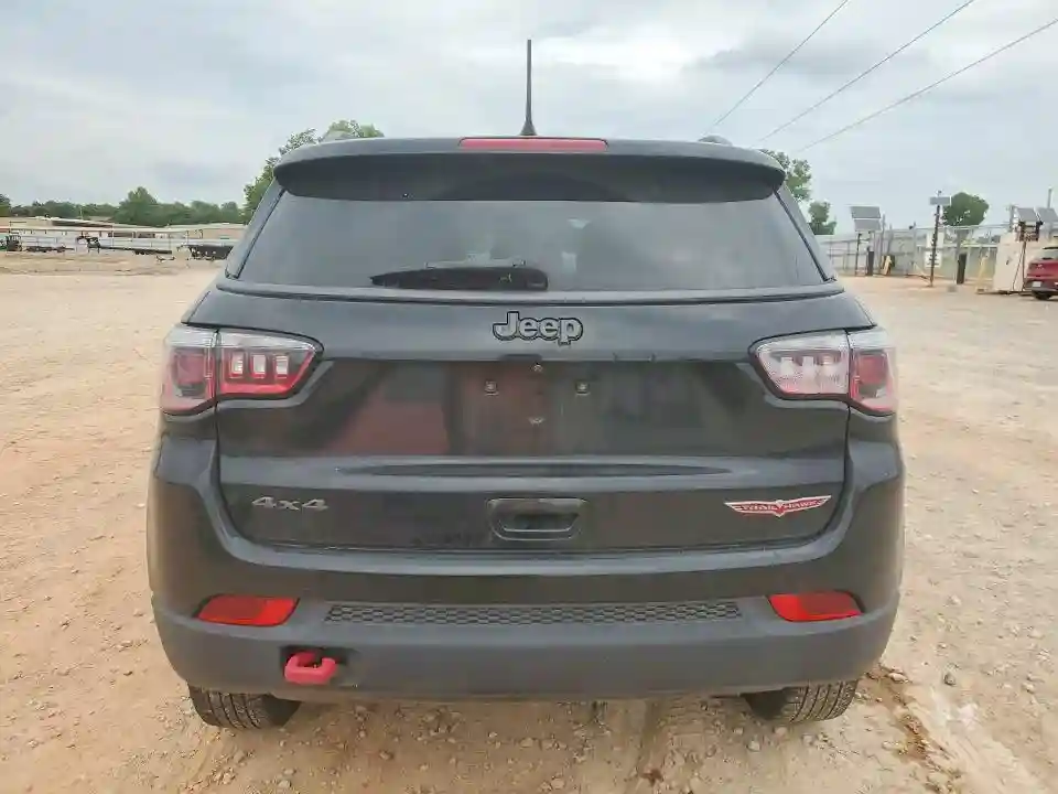 3C4NJDDB3LT233299 2020 JEEP COMPASS-5