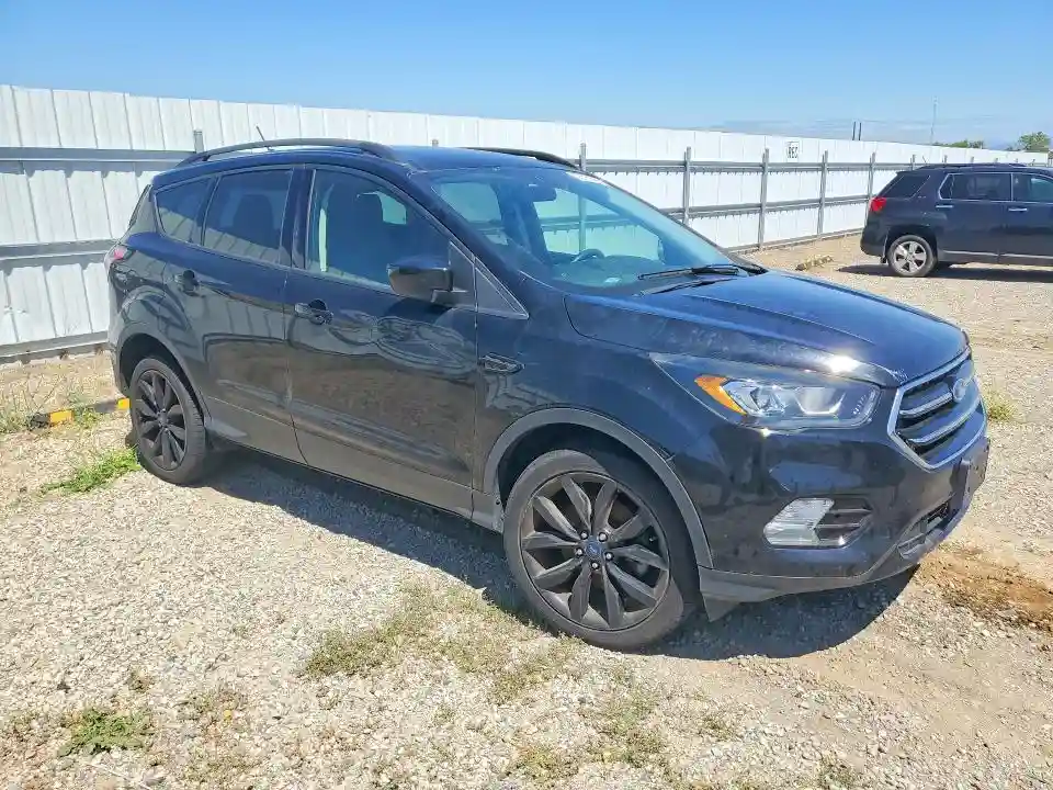 1FMCU9GD0JUA57139 2018 FORD ESCAPE-3