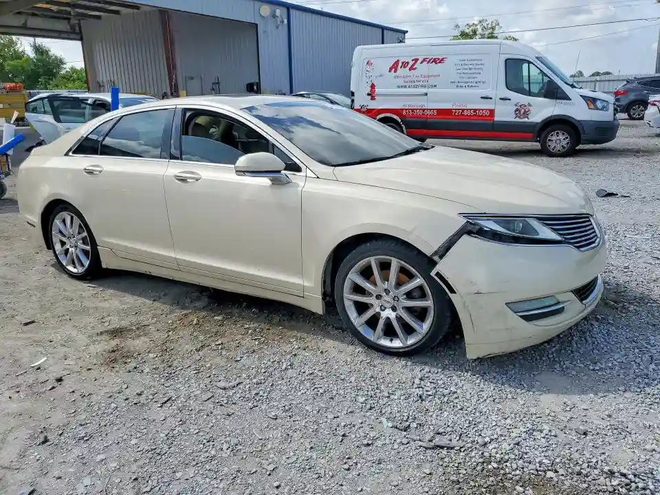 3LN6L2G9XER833227 2014 LINCOLN MKZ-3