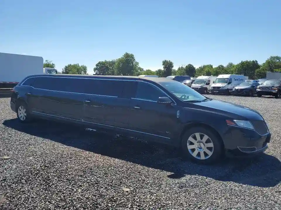 2L1MJ5LK7FBL01832 2015 LINCOLN MKT-3