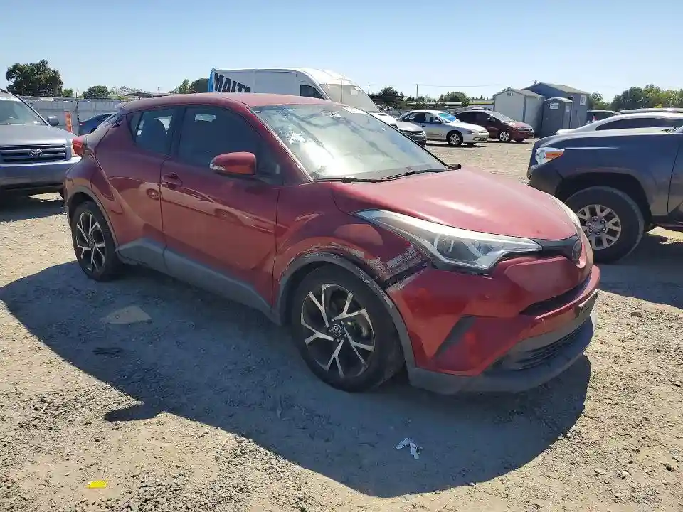 NMTKHMBXXJR031658 2018 TOYOTA C-HR-3