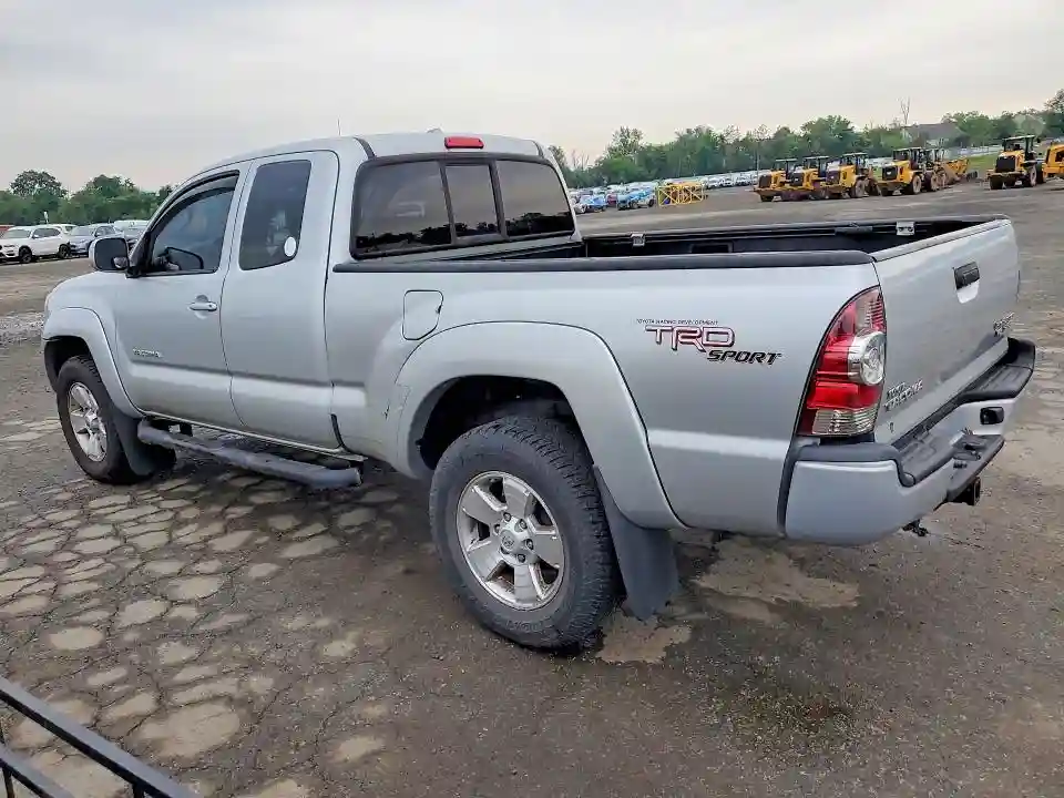 5TETU4GN1AZ676744 2010 TOYOTA TACOMA-1