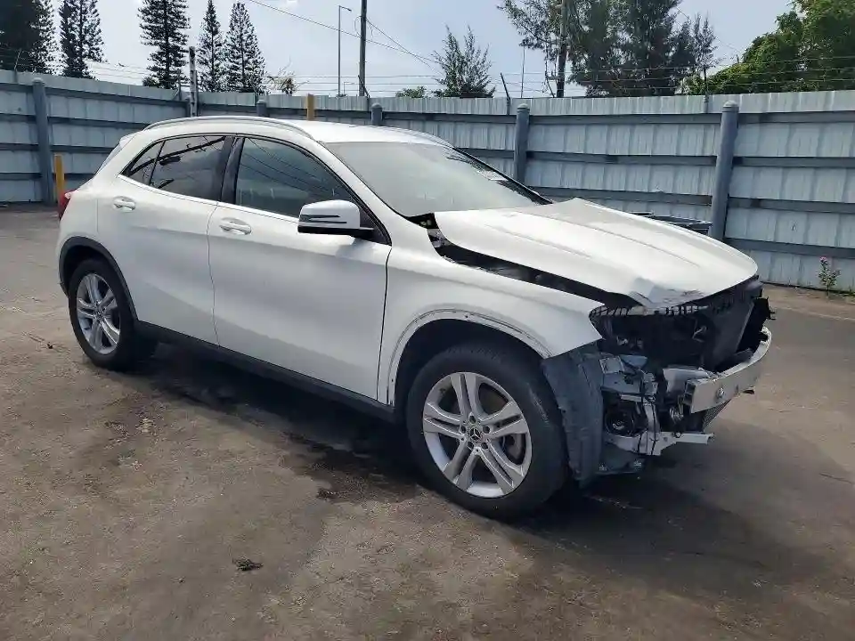 WDCTG4EB1JJ441877 2018 MERCEDES-BENZ GLA-CLASS-3