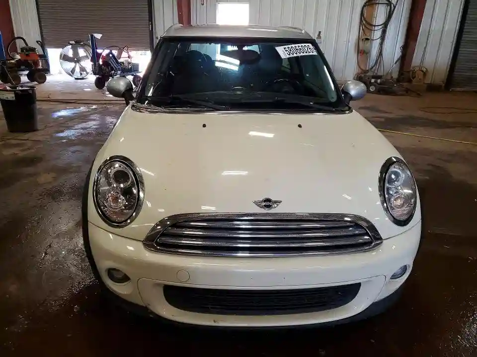 WMWML3C53ATX36798 2010 MINI COOPER-4