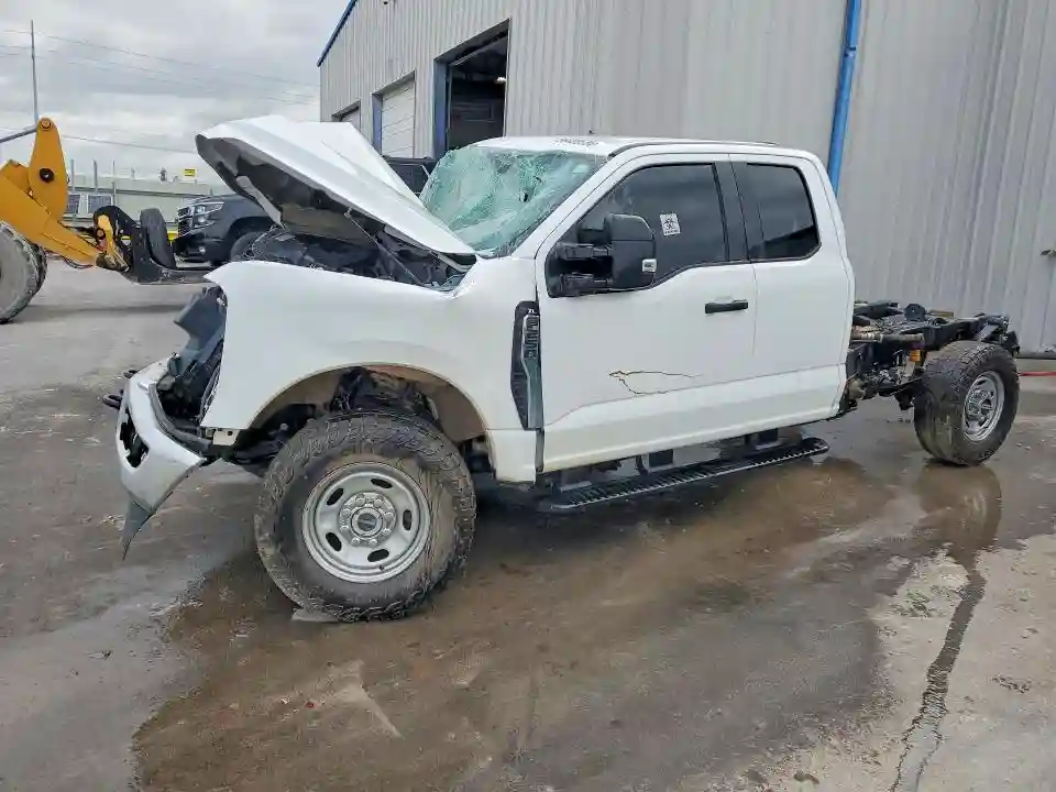 1FT7X2BA4PEC62449 2023 FORD F250-0