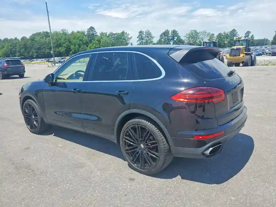 WP1AA2A23GLA03575 2016 PORSCHE CAYENNE-1