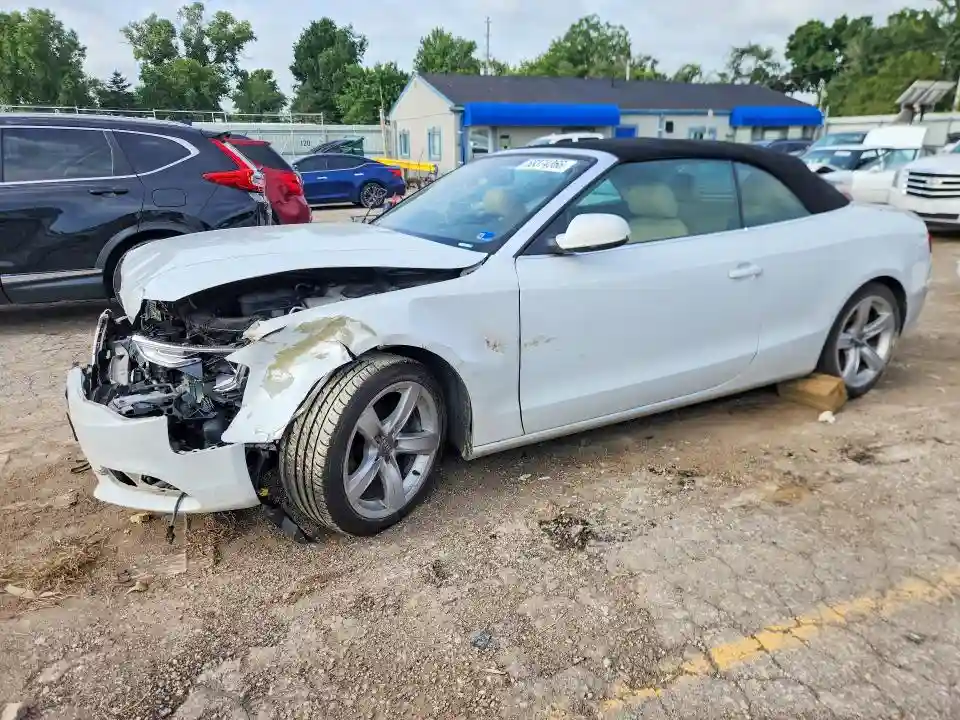WAULFAFH3DN015614 2013 AUDI A5-0