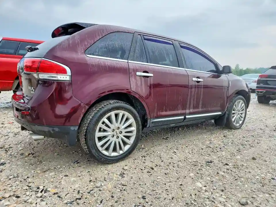 2LMDJ8JK6BBJ20853 2011 LINCOLN MKX-2