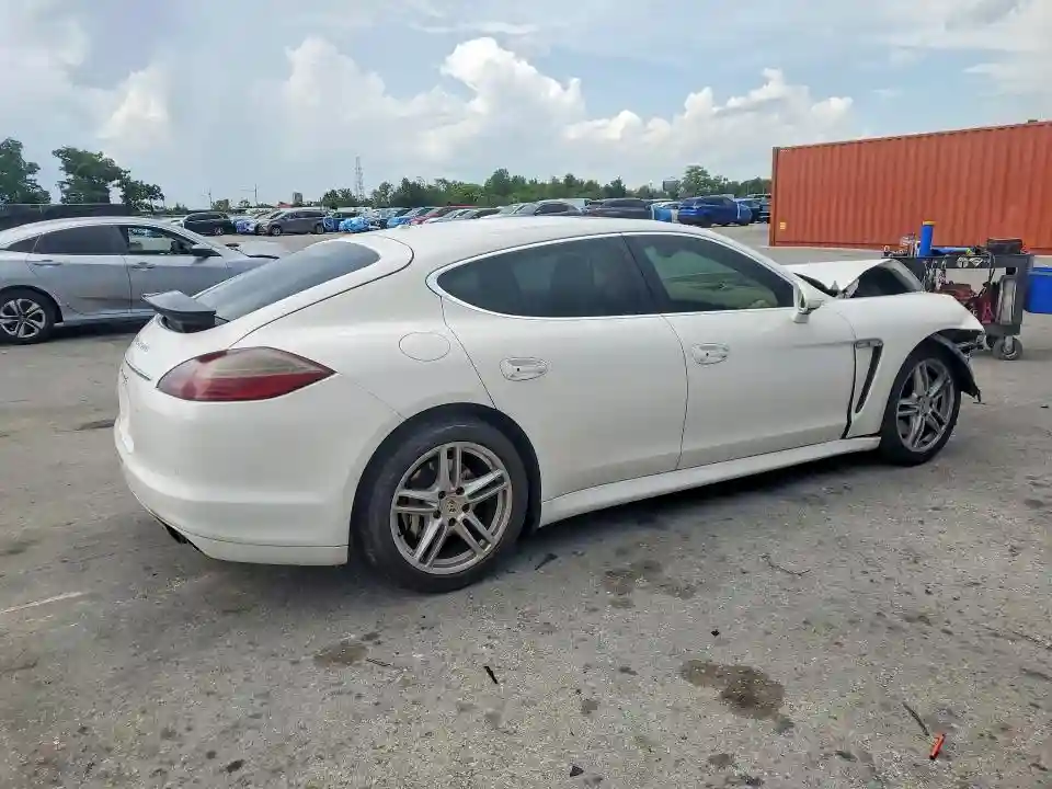 WP0AB2A78BL060874 2011 PORSCHE PANAMERA-2