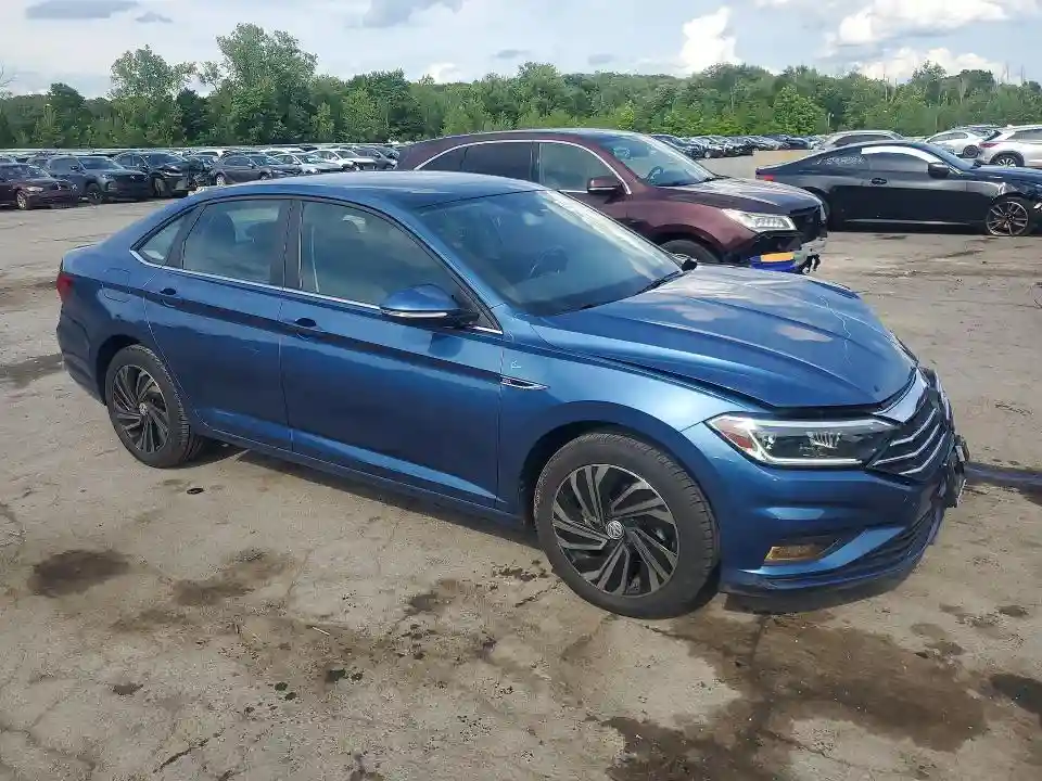 3VWG57BUXKM008242 2019 VOLKSWAGEN JETTA-3