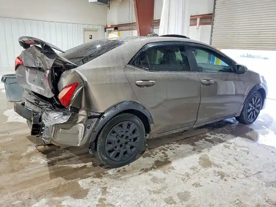 5YFBURHE4JP841828 2018 TOYOTA COROLLA-2