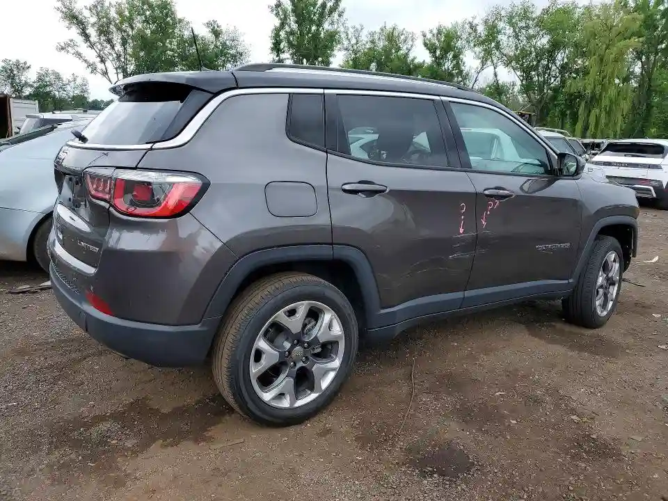 3C4NJDCB3KT599764 2019 JEEP COMPASS-2