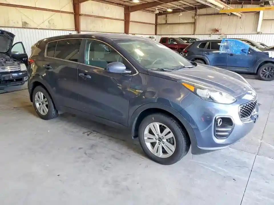 KNDPMCAC2J7419666 2018 KIA SPORTAGE-3