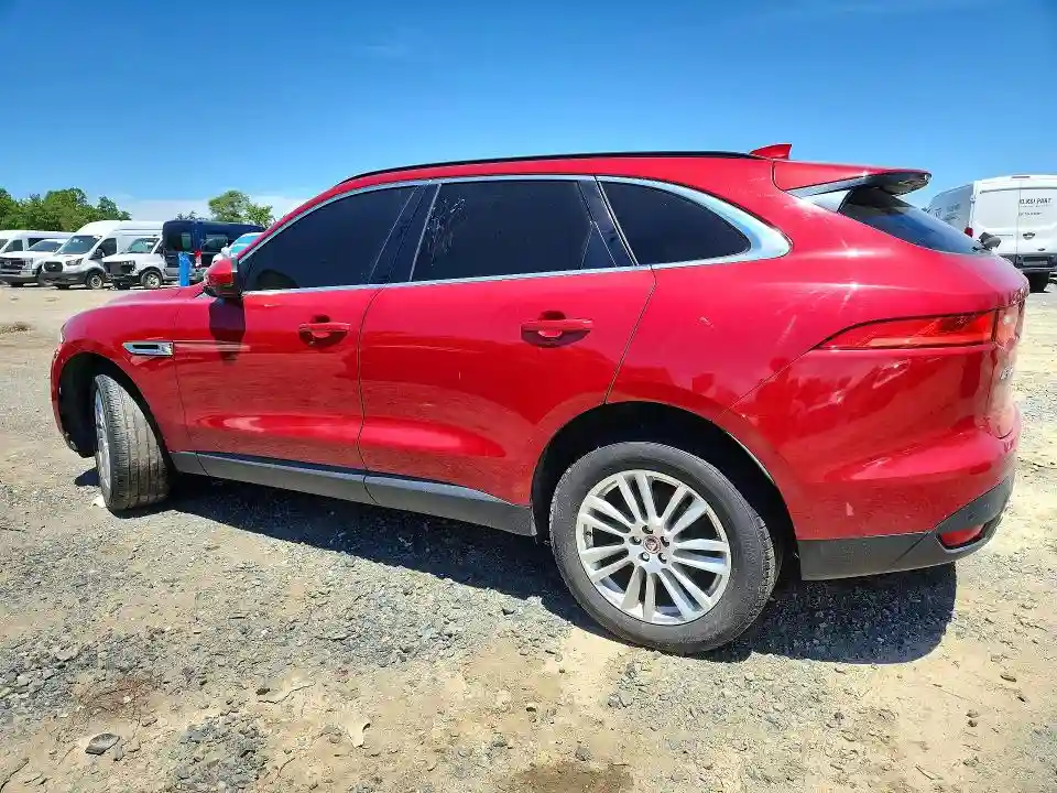SADCK2BN1HA885377 2017 JAGUAR F-PACE-1