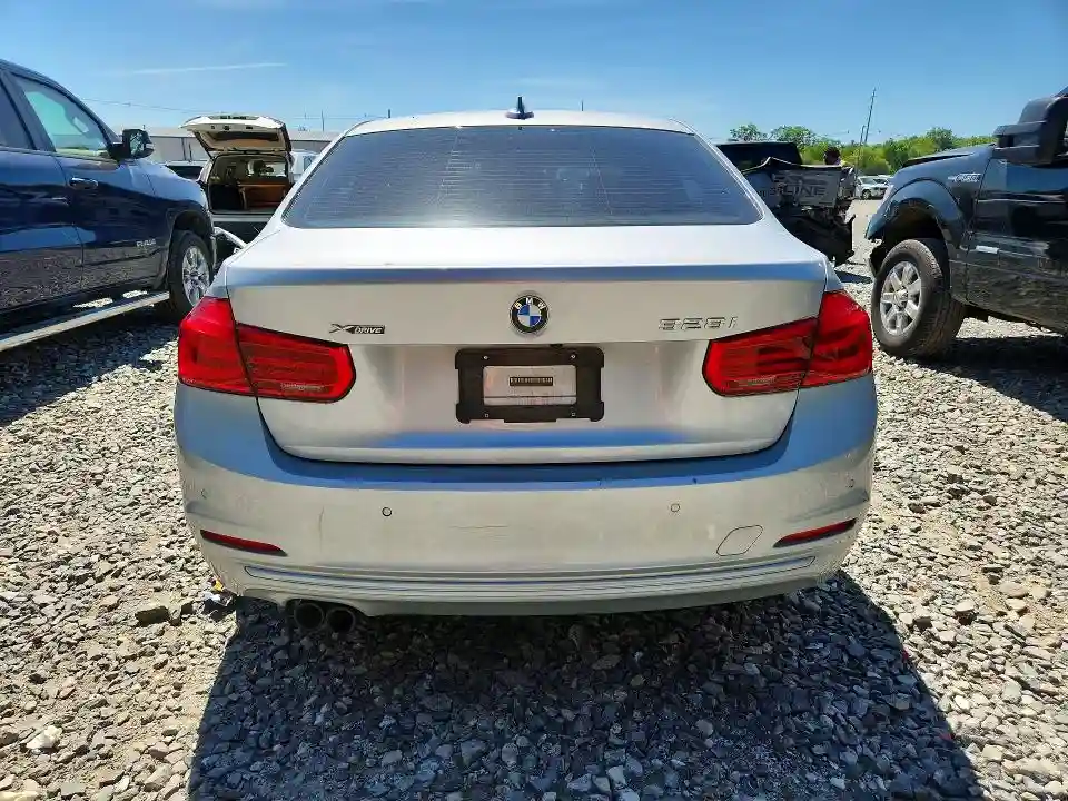 WBA8E3G58GNT75104 2016 BMW 3 SERIES-5