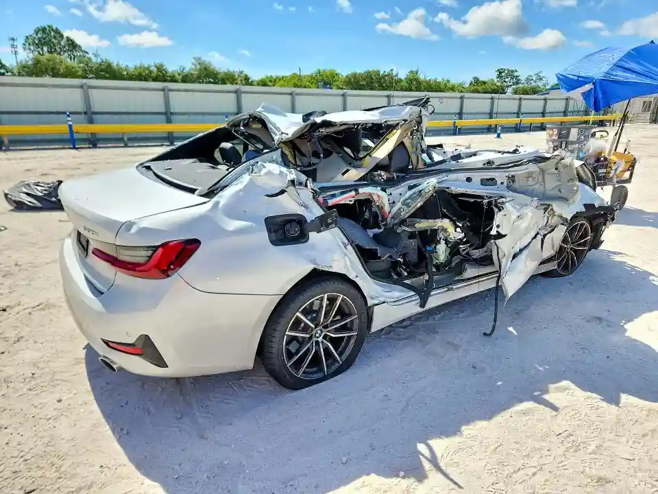 3MW5R1J00N8C50929 2022 BMW 3 SERIES-2