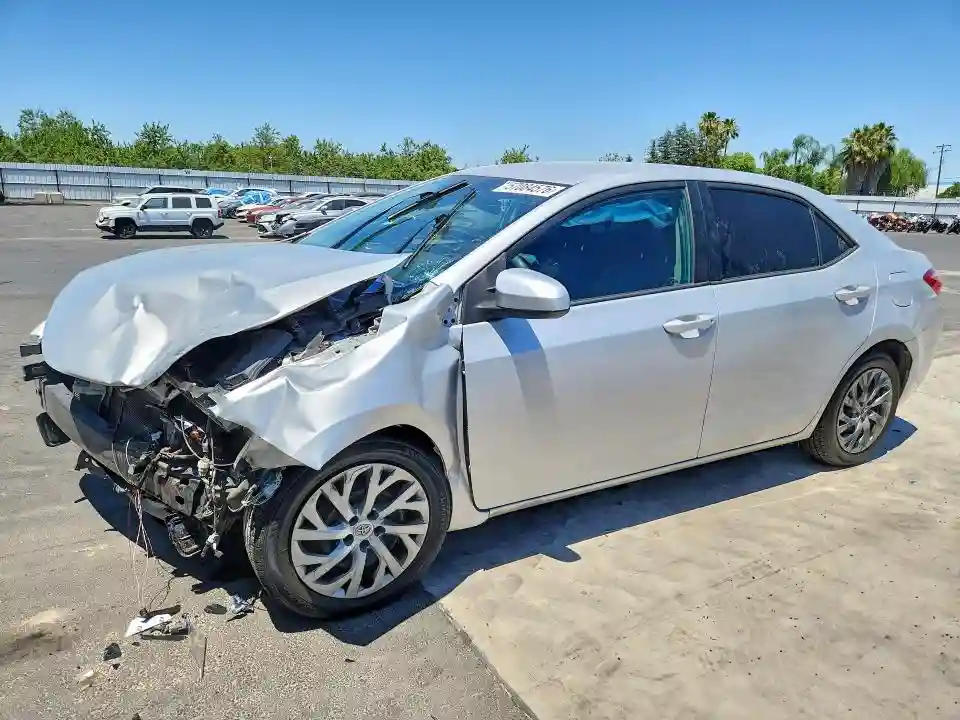 2T1BURHE5JC123382 2018 TOYOTA COROLLA-0