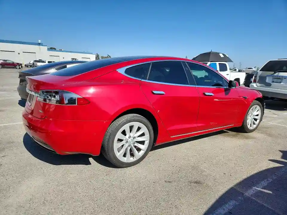 5YJSA1E23JF281204 2018 TESLA MODEL S-2