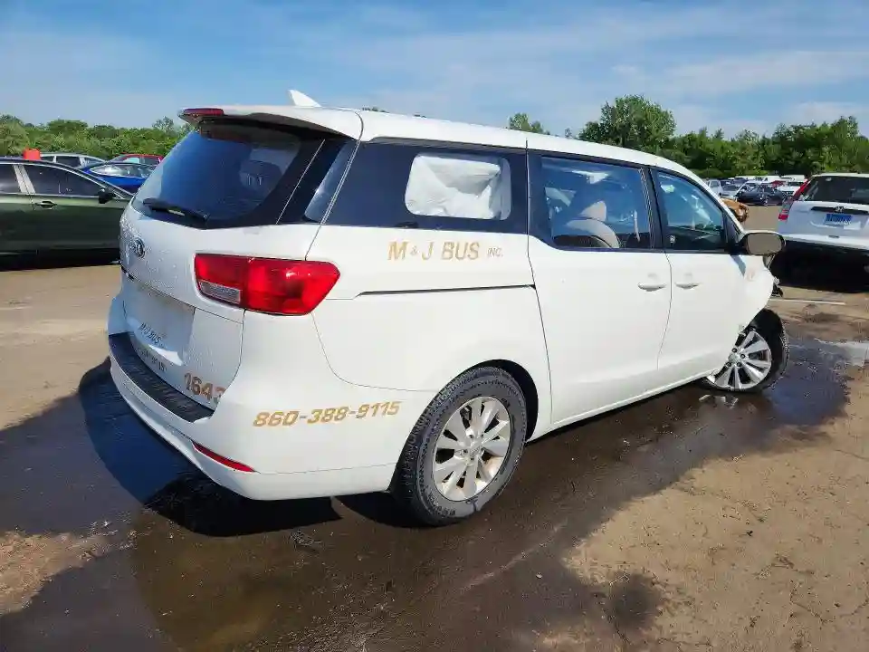 KNDMA5C13G6149722 2016 KIA SEDONA-2