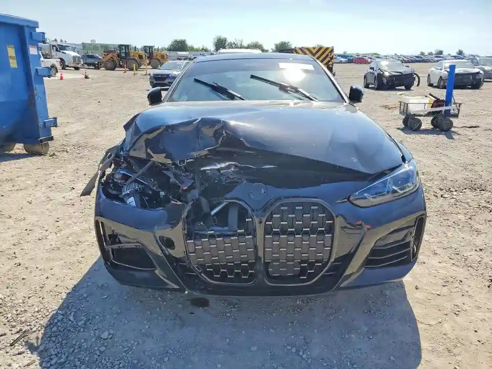 WBA13AR03MCF67022 2021 BMW M4-4