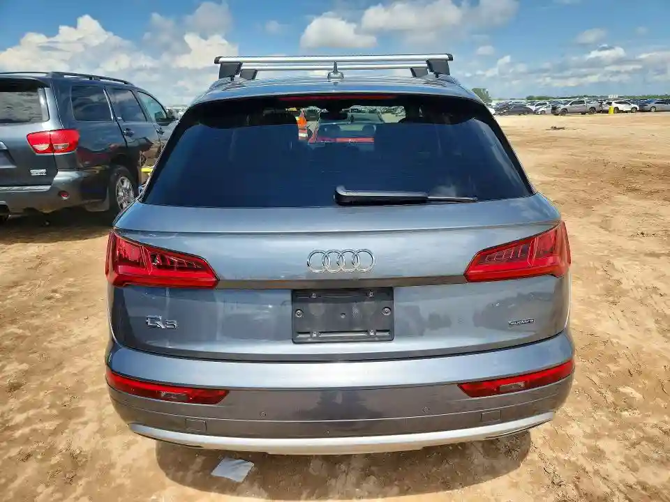 WA1ANAFY0L2058993 2020 AUDI Q5-5