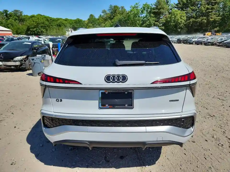 WA1ABCFJ7T1048863 2026 AUDI Q3-5