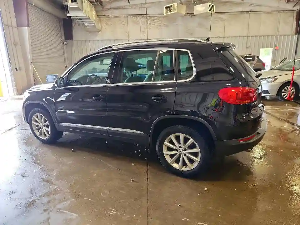 WVGRV7AX1HW508477 2017 VOLKSWAGEN TIGUAN-1