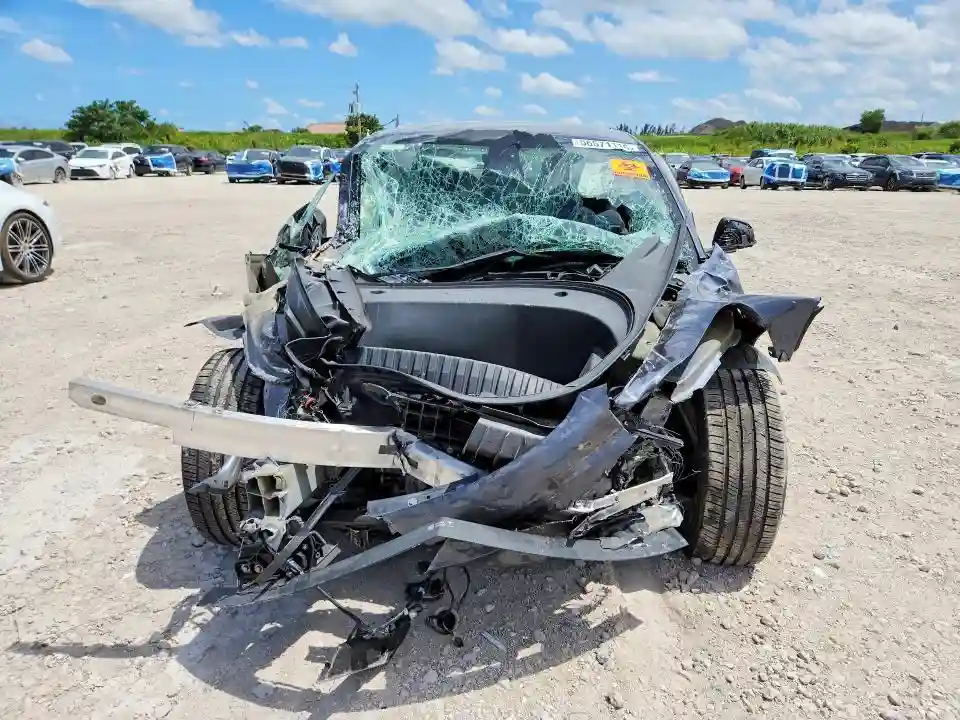 5YJ3E1EA6PF648783 2023 TESLA MODEL 3-4
