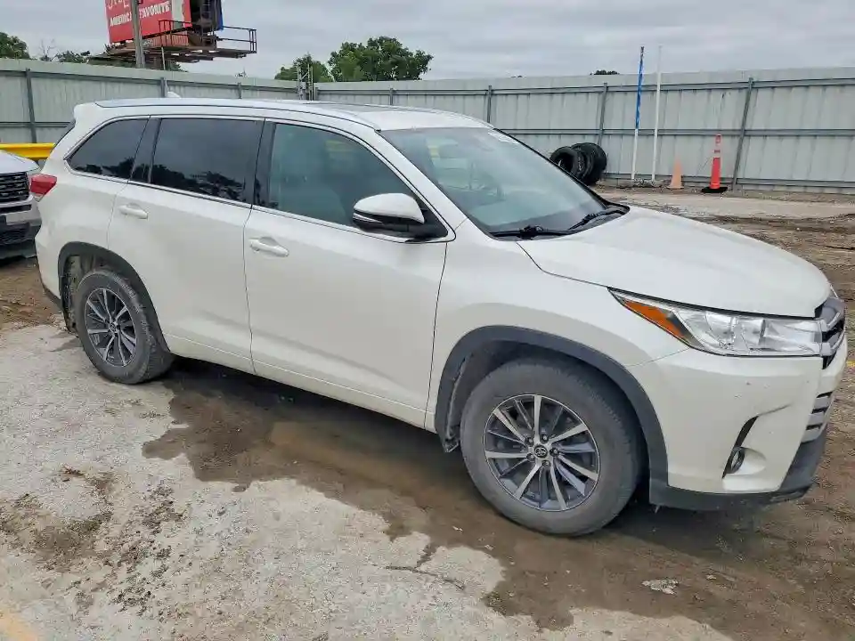 5TDJZRFH7HS515937 2017 TOYOTA HIGHLANDER-3