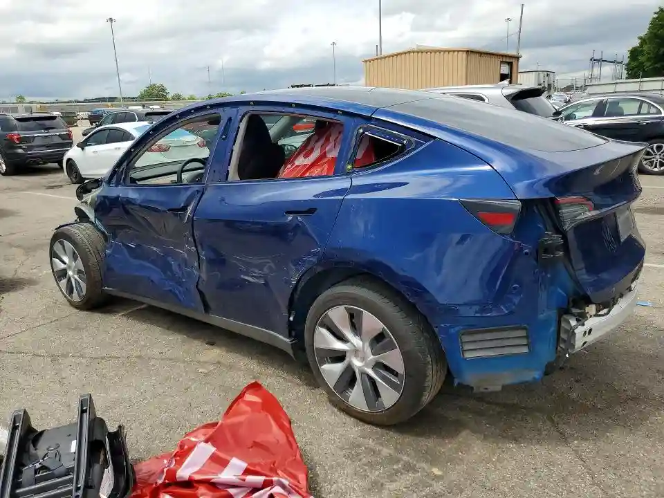 7SAYGDEE2RF983601 2024 TESLA MODEL Y-1