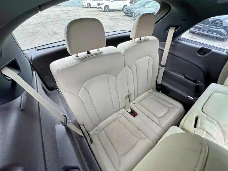WA1LAAF7XHD031470 2017 AUDI Q7-5
