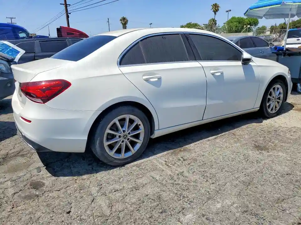 WDD3G4FB6KW019697 2019 MERCEDES-BENZ A-CLASS-2