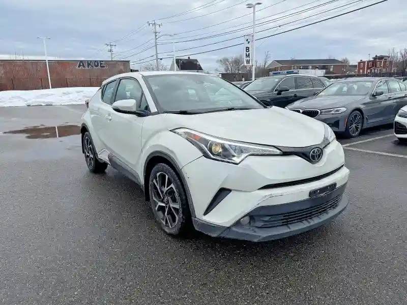 NMTKHMBX6JR021239 2018 TOYOTA C-HR-0