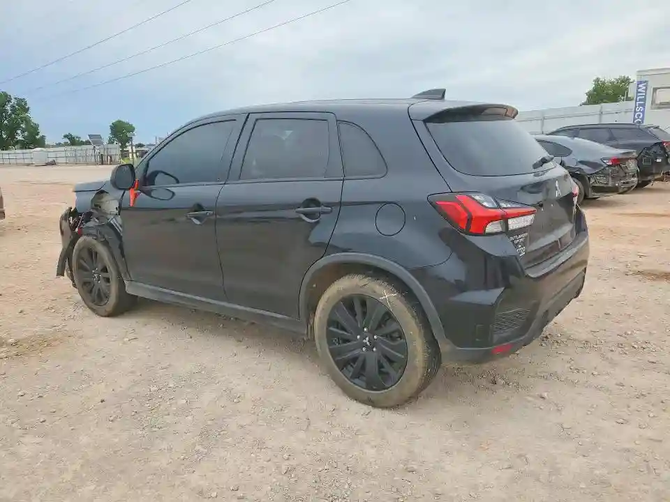 JA4ARUAU7MU007460 2021 MITSUBISHI OUTLANDER-1