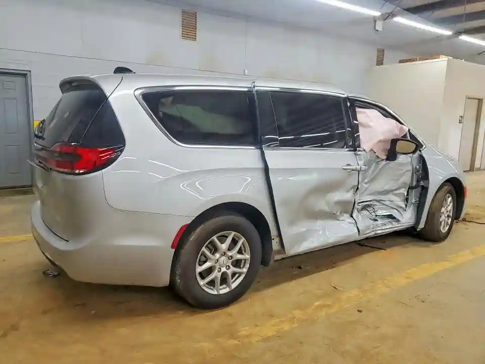 2C4RC1BG5TR239892 2026 CHRYSLER PACIFICA S-2